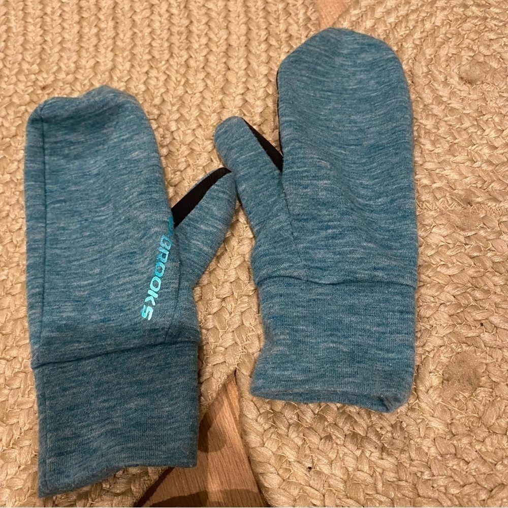 BROOKS blue lagoon teal gloves mittens magnetic clasp M